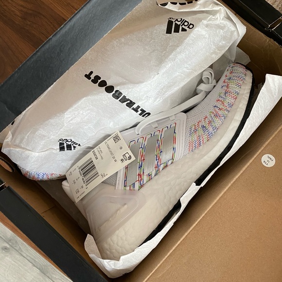 Adidas Ultraboost 20 Women’s Shoes - Picture 4 of 4